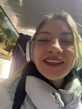 Snapshot of Broklinwhite_ chatting on July 16, 2026, 1:06 pm Broklinwhite online show from July 16, 2026, 1:06 pm