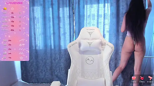 Snapshot of falcon_baby chatting on February 7, 2026, 7:45 am falcon baby online show from February 7, 2026, 7:45 am