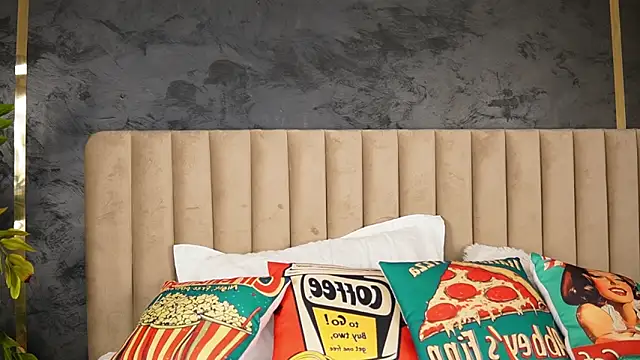 Mayleen x online show from May 24, 2026, 8:03 pm