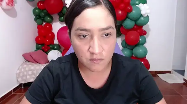 Snapshot of Saracutee1 chatting on December 24, 2024, 5:23 pm Saracutee1 online show from December 24, 2024, 5:23 pm