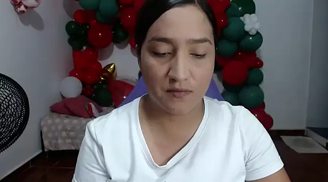 Snapshot of Saracutee1 chatting on December 29, 2024, 4:08 pm Saracutee1 online show from December 29, 2024, 4:08 pm