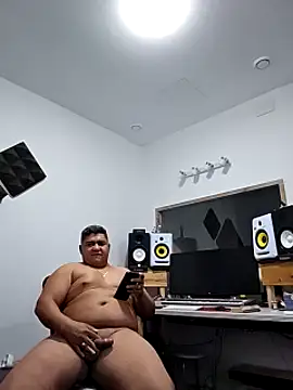 Snapshot of gordito_xx chatting on December 24, 2024, 1:39 pm gordito xx online show from December 24, 2024, 1:39 pm