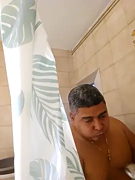 Snapshot of gordito_xx chatting on November 19, 2025, 8:25 am gordito xx online show from November 19, 2025, 8:25 am