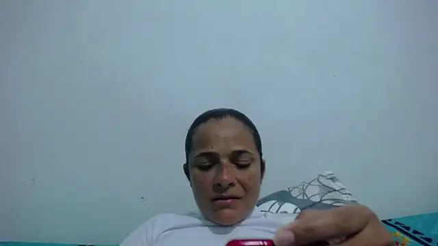 Snapshot of GiveLove1 chatting on January 5, 2025, 6:56 pm GiveLove1 online show from January 5, 2025, 6:56 pm