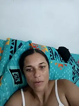 Snapshot of GiveLove1 chatting on September 15, 2025, 4:12 am GiveLove1 online show from September 15, 2025, 4:12 am