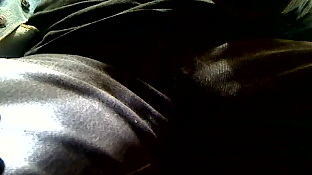 markluvskitty online show from October 17, 2025, 1:46 pm