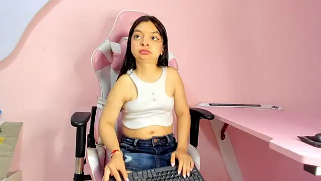 CharlotteMuller online show from February 21, 2026, 7:37 pm