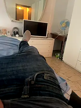 Edosxxl online show from September 13, 2025, 2:17 pm