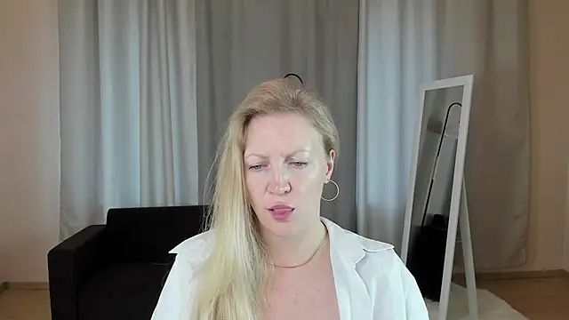 Snapshot of sugamomy chatting on September 25, 2025, 2:04 am sugamomy online show from September 25, 2025, 2:04 am