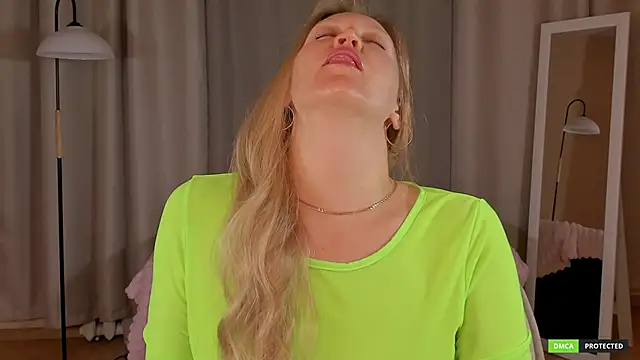 sugamomy online show from November 26, 2025, 12:44 am