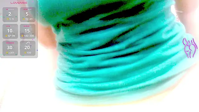 Eva Hoot online show from December 1, 2025, 3:39 pm