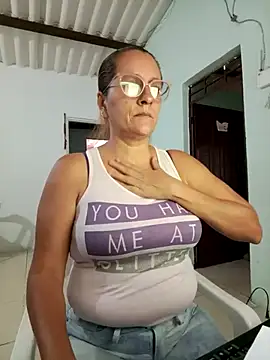 deisy summers47x online show from February 18, 2025, 12:17 pm