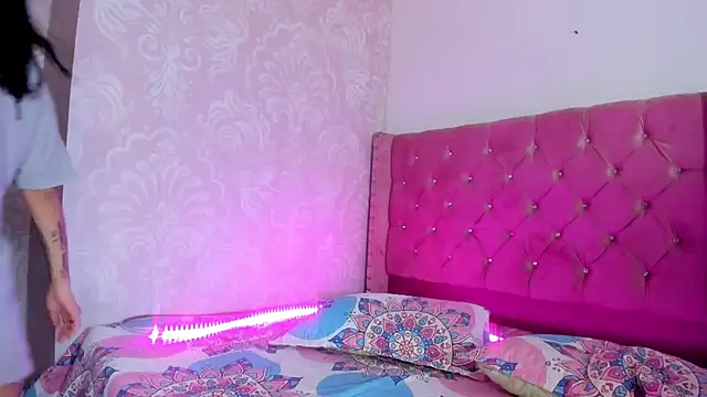 KittyNicolle online show from December 7, 2024, 1:07 pm