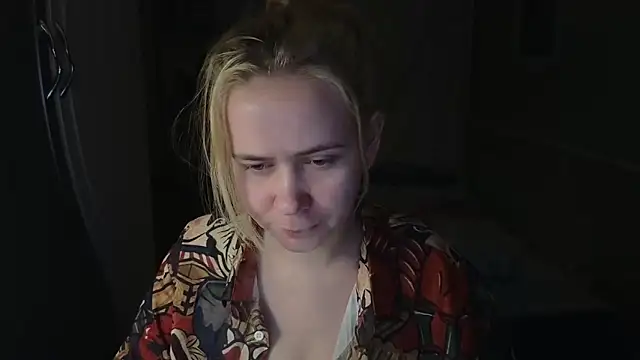 Riley Roo online show from February 11, 2026, 5:07 pm