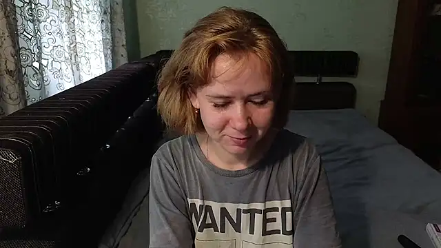 Snapshot of Riley_Roo chatting on July 6, 2026, 6:21 am Riley Roo online show from July 6, 2026, 6:21 am