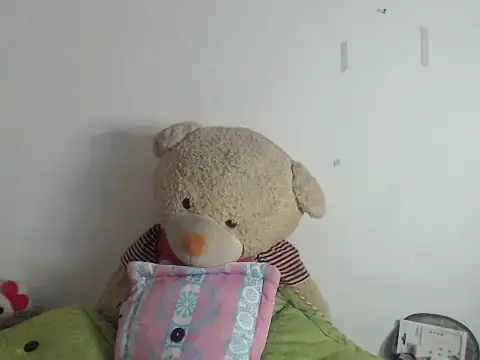 Snapshot of samantha2207 chatting on December 5, 2024, 7:05 am samantha2207 online show from December 5, 2024, 7:05 am