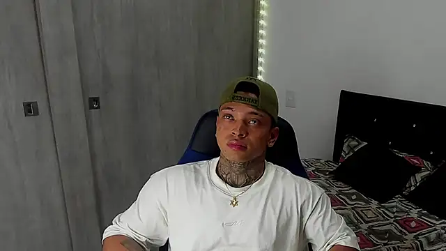 Stiven collins online show from February 18, 2025, 6:26 am