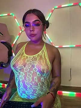 Chloemercury online show from November 27, 2025, 3:52 am