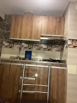 Chloemercury online show from December 4, 2025, 5:28 am