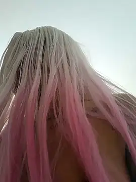 Honey-420- online show from February 10, 2025, 3:53 pm