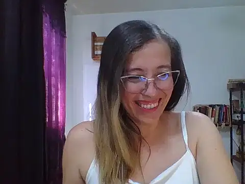 charlott ponce online show from November 20, 2025, 6:29 pm