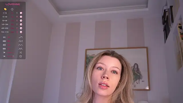 Snapshot of poisonn_girlll chatting on December 15, 2024, 2:30 am poisonn girlll online show from December 15, 2024, 2:30 am