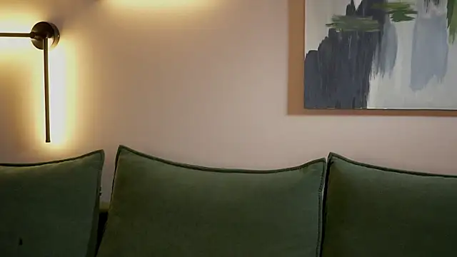 Snapshot of FirstOfFallen chatting on December 14, 2024, 12:44 pm FirstOfFallen online show from December 14, 2024, 12:44 pm