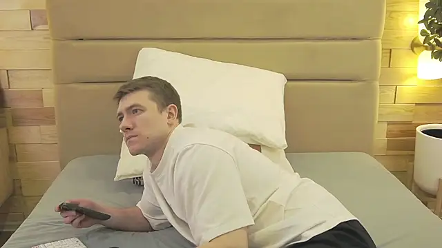 EthanPinkman online show from February 18, 2026, 5:03 am