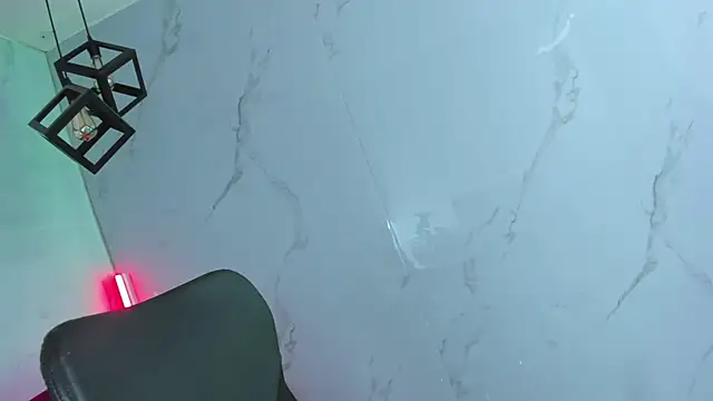 LilithCooperr  online show from November 14, 2025, 10:18 pm