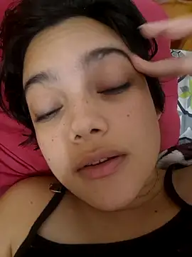 littlemelii online show from June 12, 2026, 4:50 pm