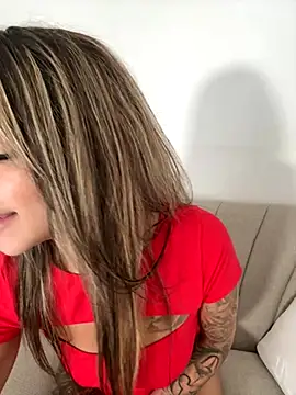 Alisa-Marie online show from October 2, 2025, 8:21 am