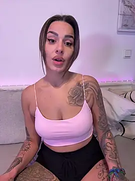 Alisa-Marie online show from February 20, 2026, 1:33 pm