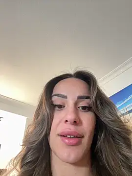 Alisa-Marie online show from April 14, 2026, 8:42 am