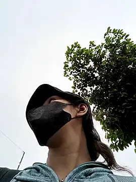 Snapshot of 2HotAsain4u chatting on December 14, 2024, 12:55 am 2HotAsain4u online show from December 14, 2024, 12:55 am