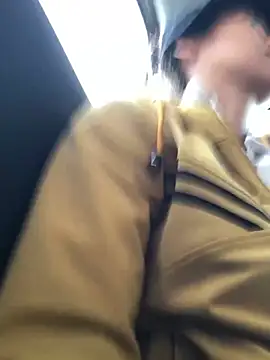 Snapshot of 2HotAsain4u chatting on December 31, 2024, 1:36 am 2HotAsain4u online show from December 31, 2024, 1:36 am