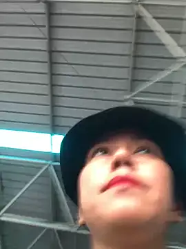 Snapshot of 2HotAsain4u chatting on January 2, 2025, 4:30 am 2HotAsain4u online show from January 2, 2025, 4:30 am