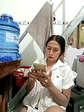 Snapshot of 2HotAsain4u chatting on January 26, 2025, 1:36 pm 2HotAsain4u online show from January 26, 2025, 1:36 pm