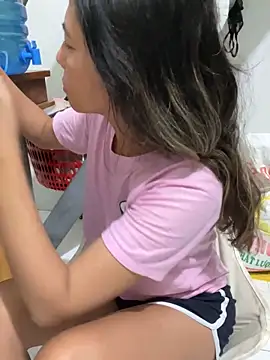 Snapshot of 2HotAsain4u chatting on February 9, 2025, 10:21 pm 2HotAsain4u online show from February 9, 2025, 10:21 pm