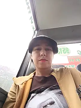 Snapshot of 2HotAsain4u chatting on October 29, 2025, 1:30 am 2HotAsain4u online show from October 29, 2025, 1:30 am