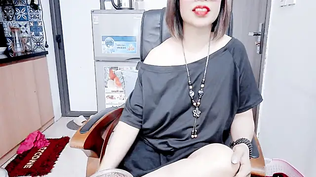 Miu-Le online show from December 21, 2025, 1:24 am