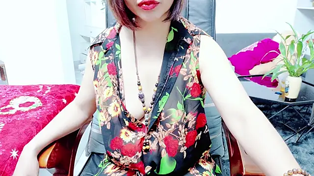 Miu-Le online show from June 17, 2026, 8:17 am