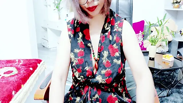 Miu-Le online show from June 21, 2026, 7:38 pm