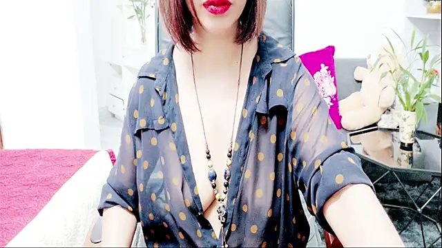 Miu-Le online show from July 14, 2026, 2:05 am