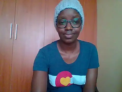 sexy darleen23 online show from March 1, 2026, 10:39 am