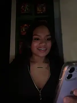 Snapshot of Riana_Kean chatting on February 6, 2025, 3:06 am Riana Kean online show from February 6, 2025, 3:06 am
