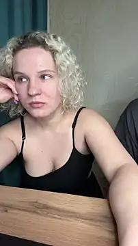 MrMrsRight online show from February 19, 2025, 4:55 pm