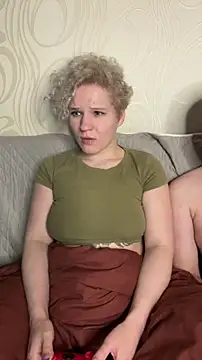 MrMrsRight online show from March 7, 2025, 12:15 am