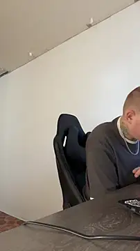 MrMrsRight online show from November 1, 2025, 8:05 am