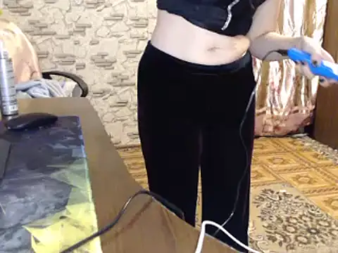 Snapshot of _Kitti_ chatting on December 7, 2024, 5:53 pm Kitti online show from December 7, 2024, 5:53 pm