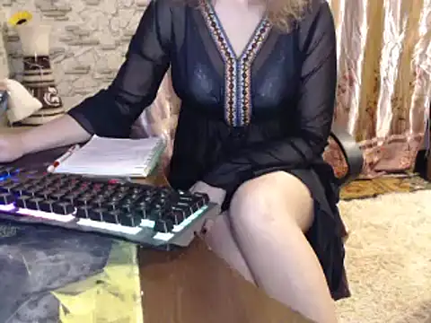 Snapshot of _Kitti_ chatting on December 8, 2024, 8:58 pm Kitti online show from December 8, 2024, 8:58 pm